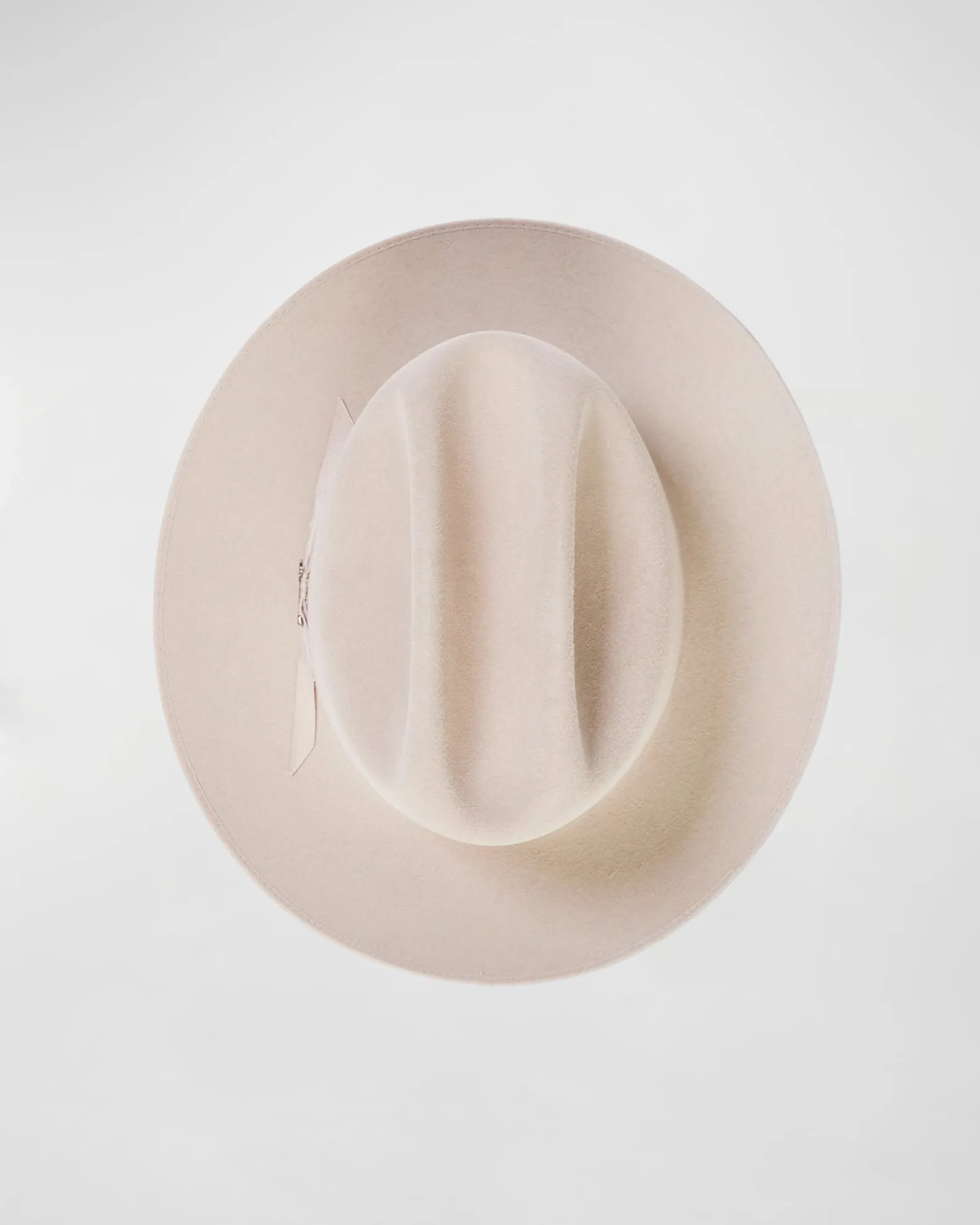 Classic Charm Felt Outdoor Hat in Fawn