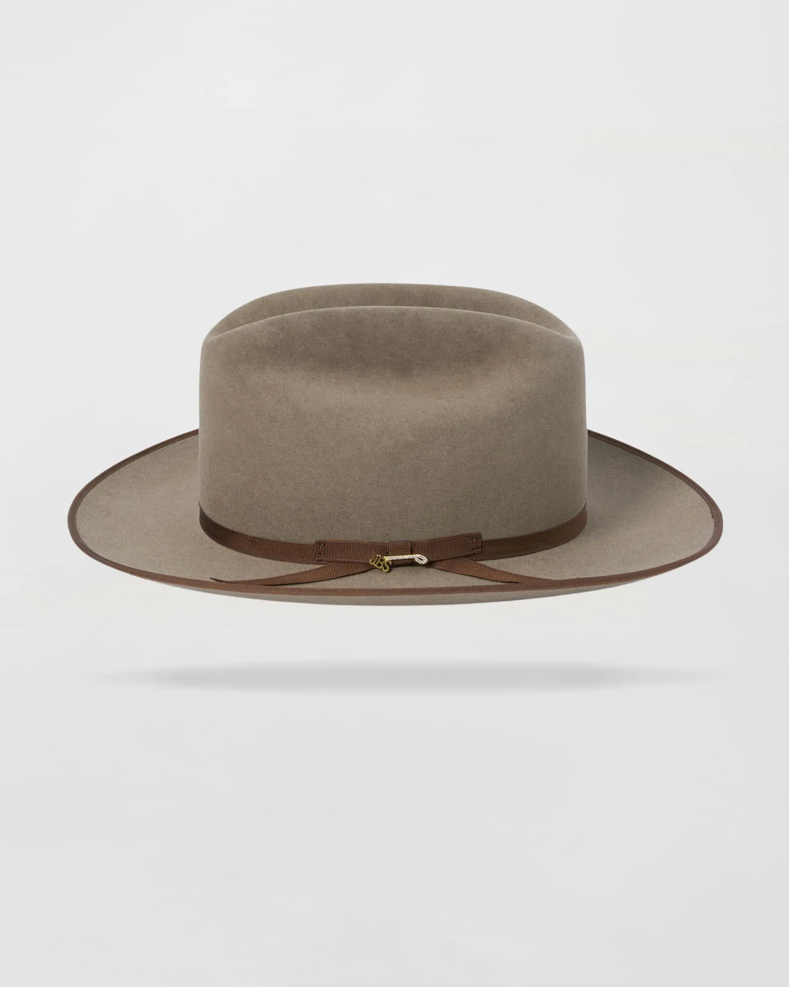 Classic Charm Felt Outdoor Hat in Fawn