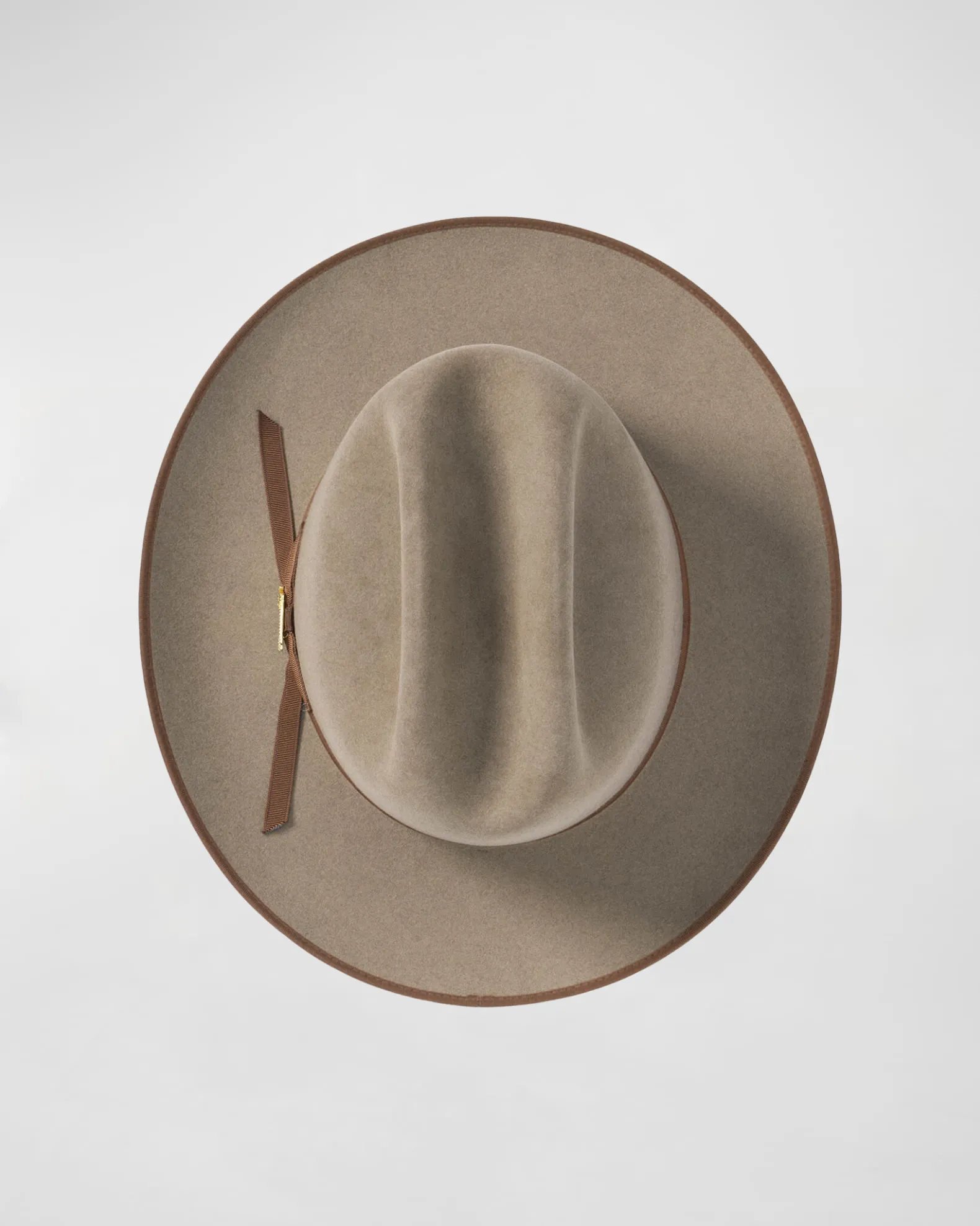 Classic Charm Felt Outdoor Hat in Fawn