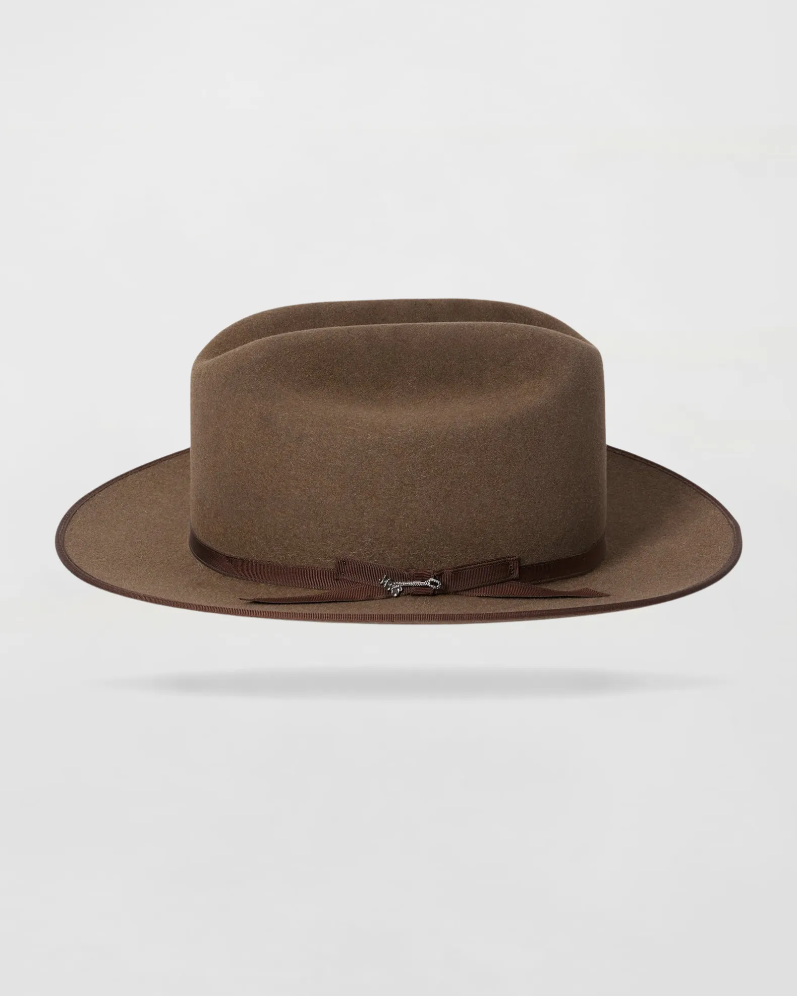 Classic Charm Felt Outdoor Hat in Fawn