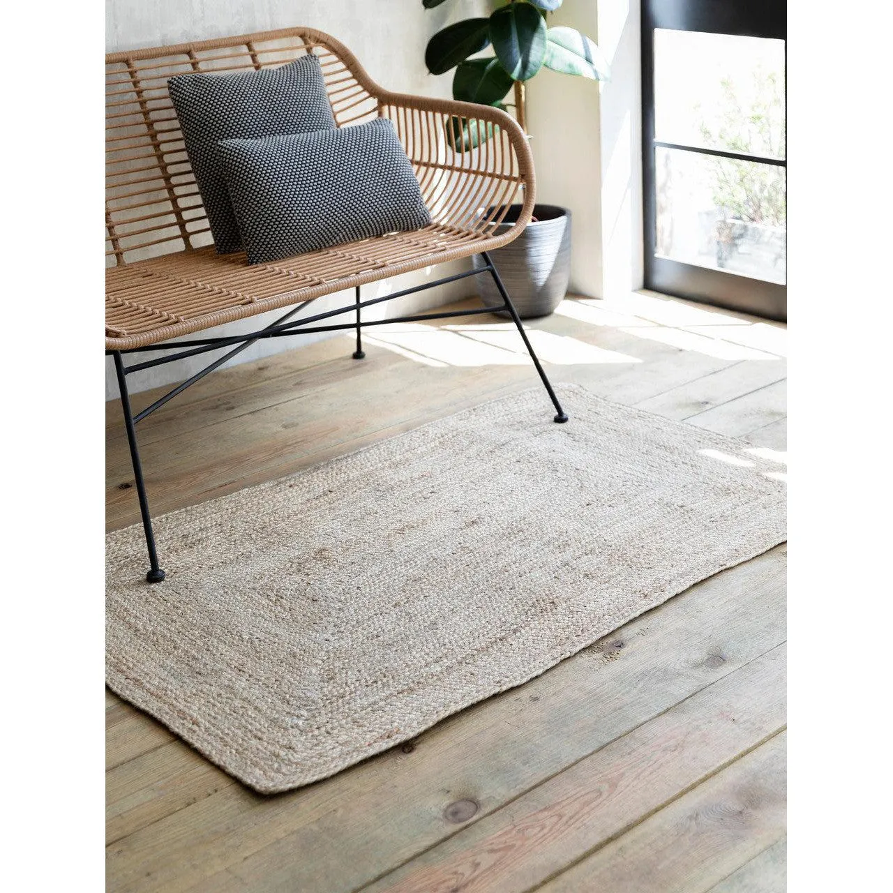 Classic Rectangular Jute Rug | 90x150cm