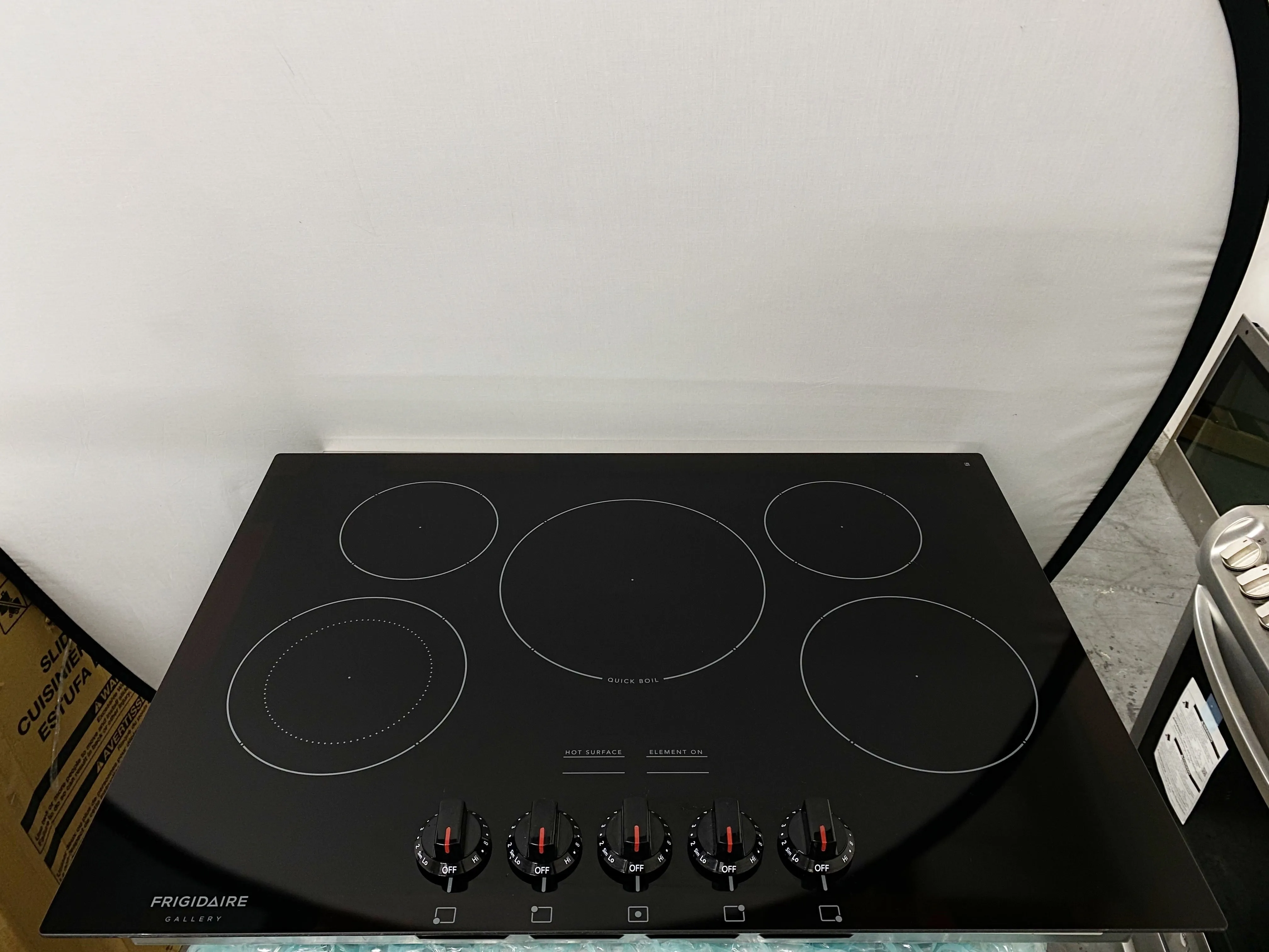 Frigidaire Gallery Series FGEC3068UB 30 Inch Electric Cooktop with Fits-More™ Cooktop, SpaceWise® Expandable Elements, Hot Surface Indicators, Ceramic Glass Cooktop, Quick Boil, Express-Select® Controls and A.D.A. Compliant: Black