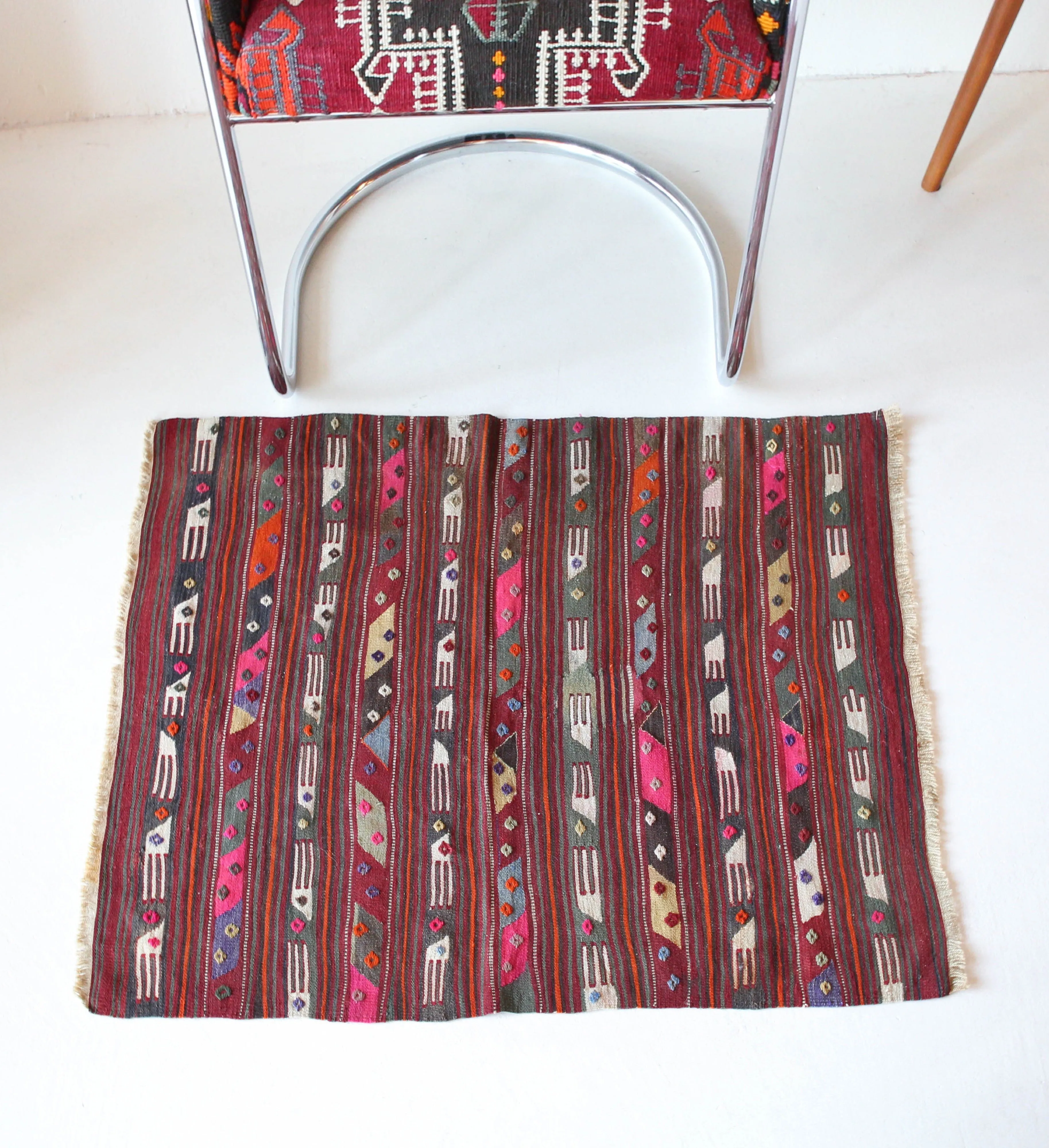 Vintage Mini Turkish Kilim Rug 3'3"x3'10"